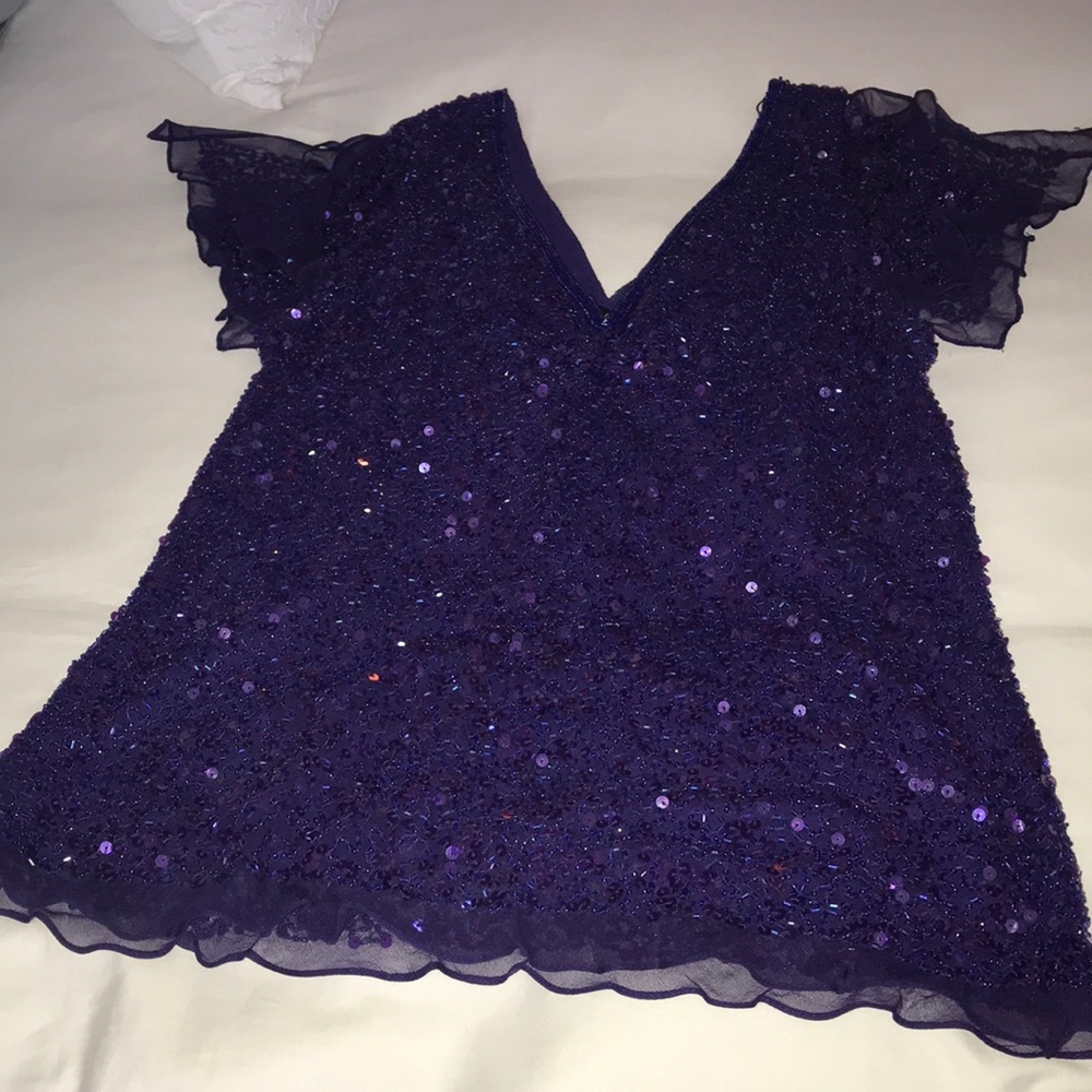Sequenced top